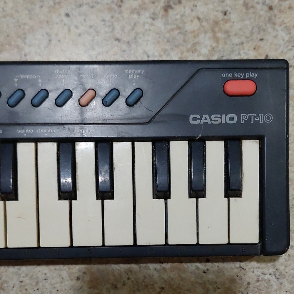 Casio PT-10 Keyboard with Black and White Keys